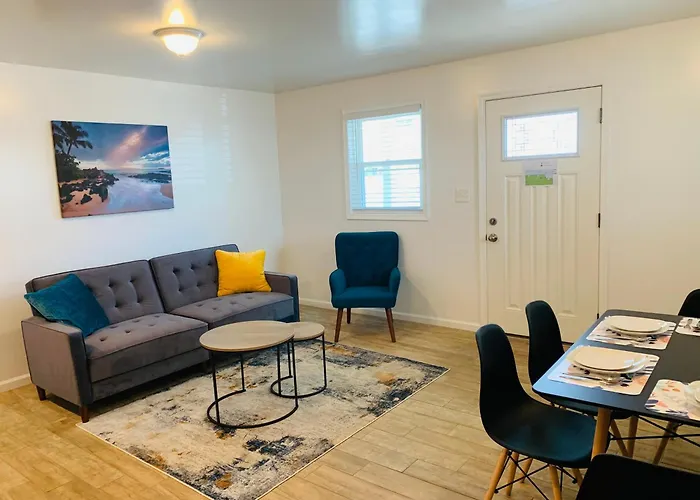 Apartment Blue Diamond Unit 1 Judlee Ave *